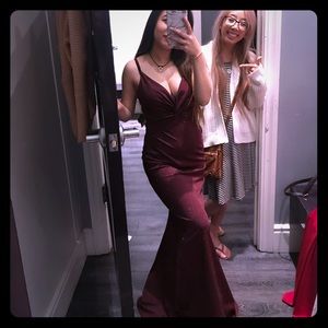 Formal prom dress (Burgandy)